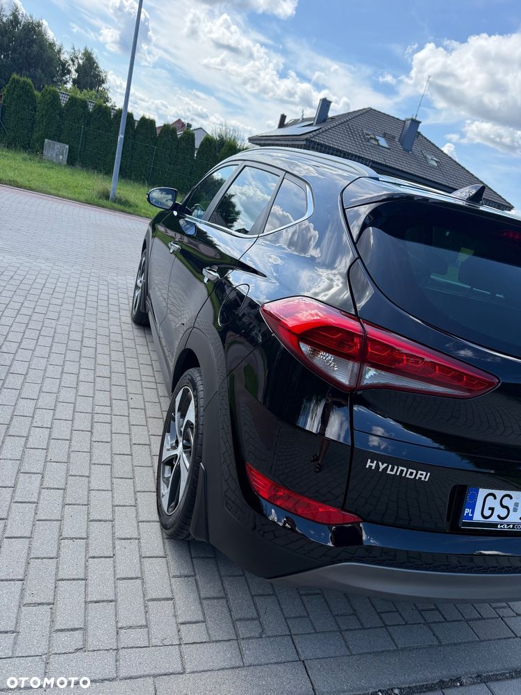 Hyundai Tucson 2.0 CRDI BlueDrive Style 2WD - 10