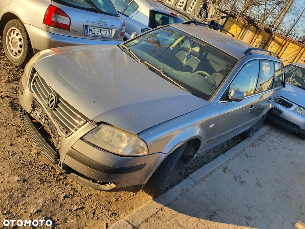 vw passat b5 FL fotel kanapa deska kokpit podsufitka boczek podłokietnik licznik panel szyb - 1