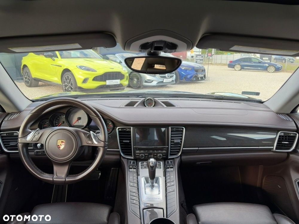 Porsche Panamera 4S PDK - 12