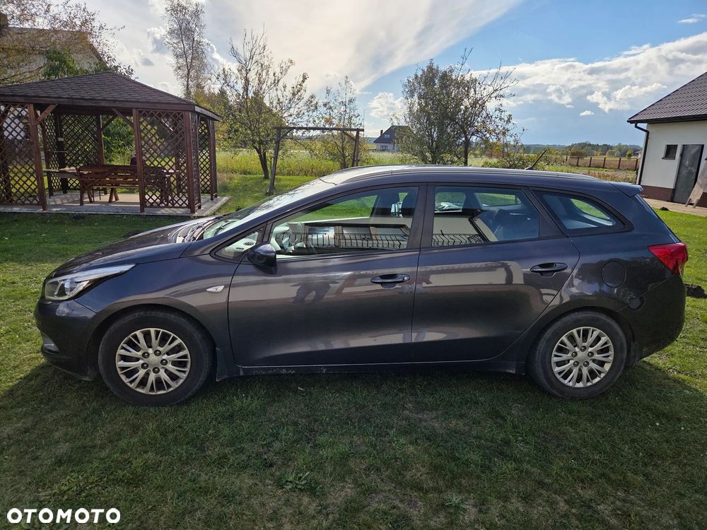 Kia Ceed - 14