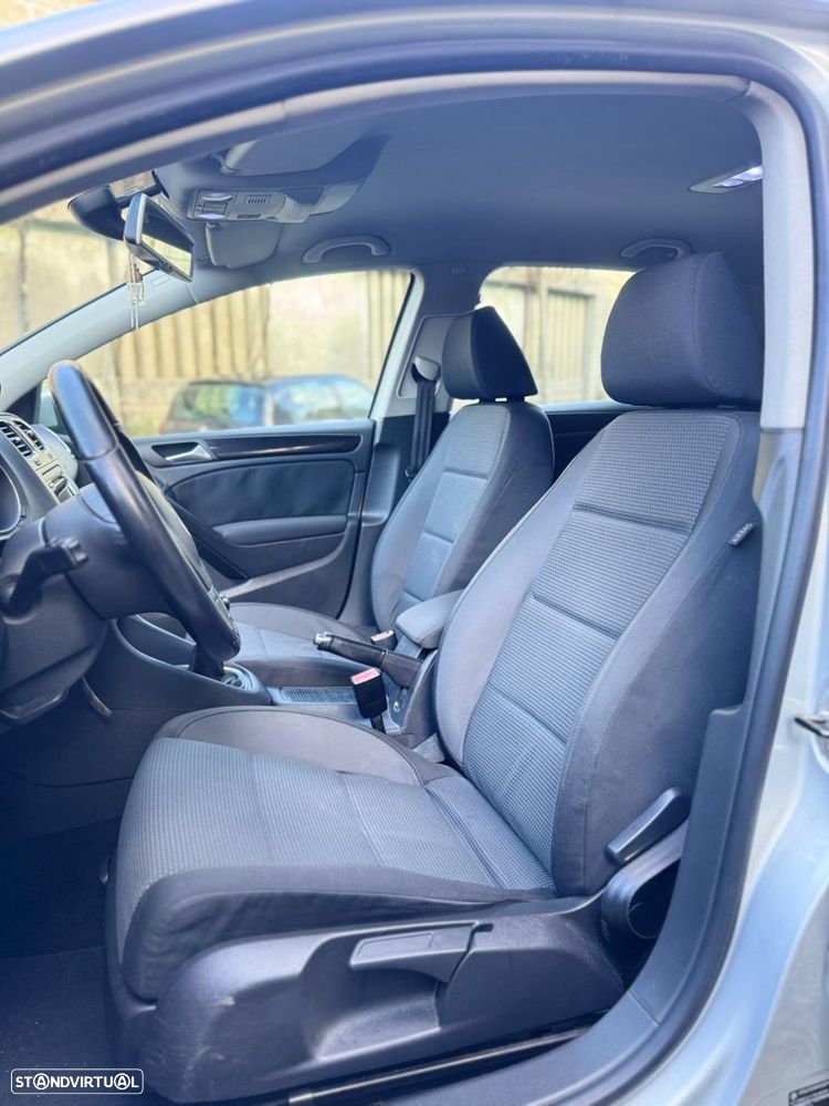 VW Golf 2.0 TDi Confortline - 12