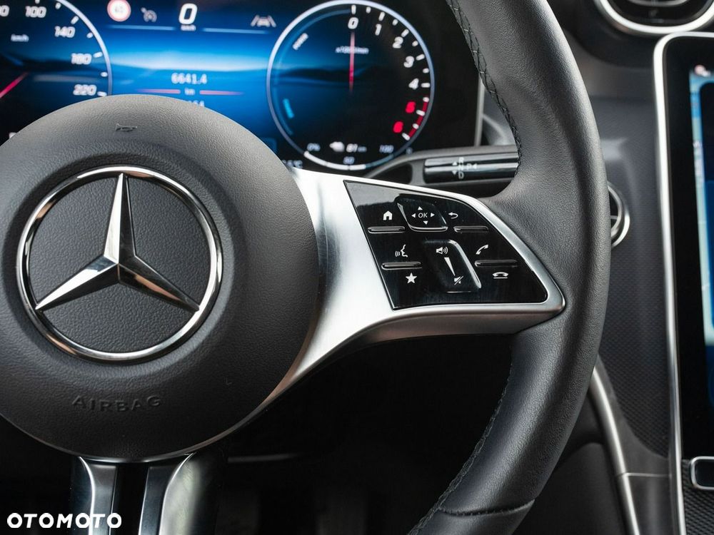 Mercedes-Benz GLC - 15