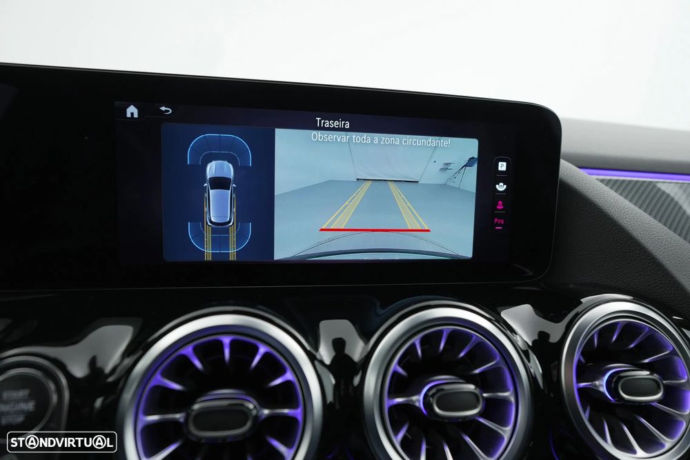 Mercedes-Benz GLA 180 d AMG Line - 16