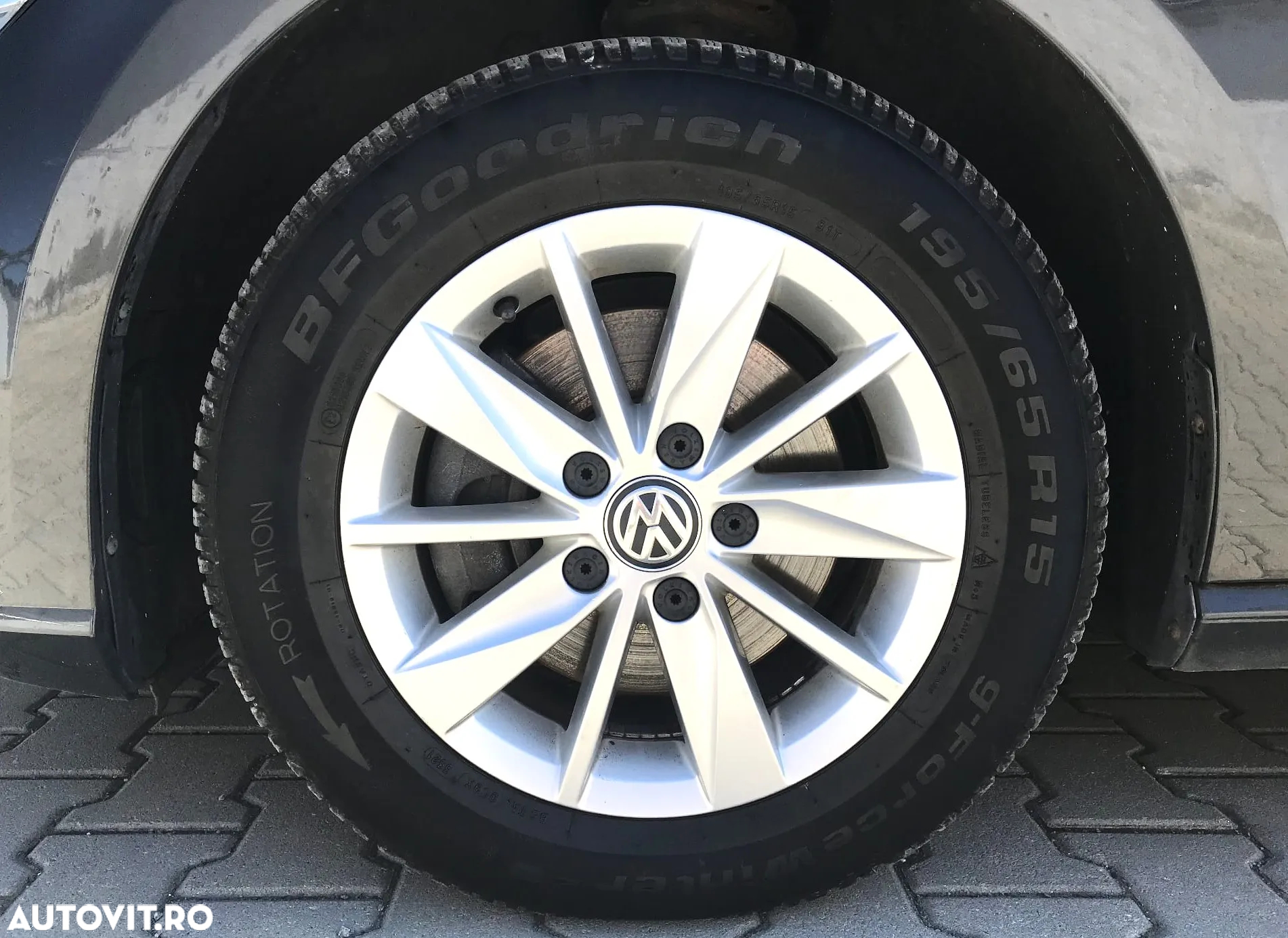 Volkswagen Golf 1.6 TDI Comfortline - 39