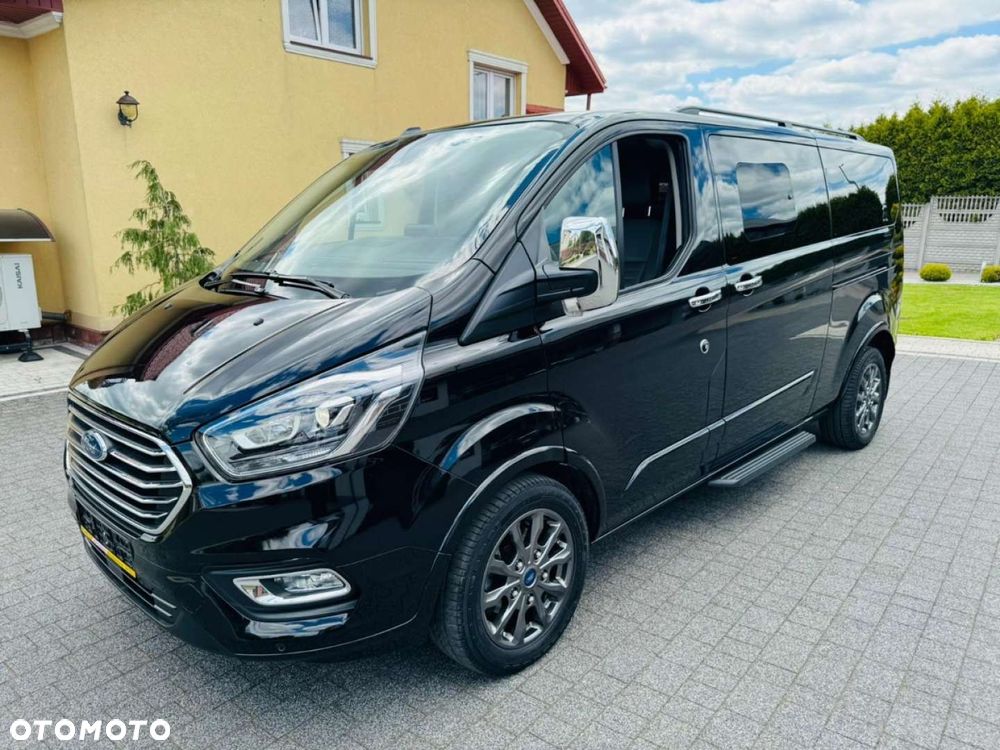 Ford Tourneo Custom - 2