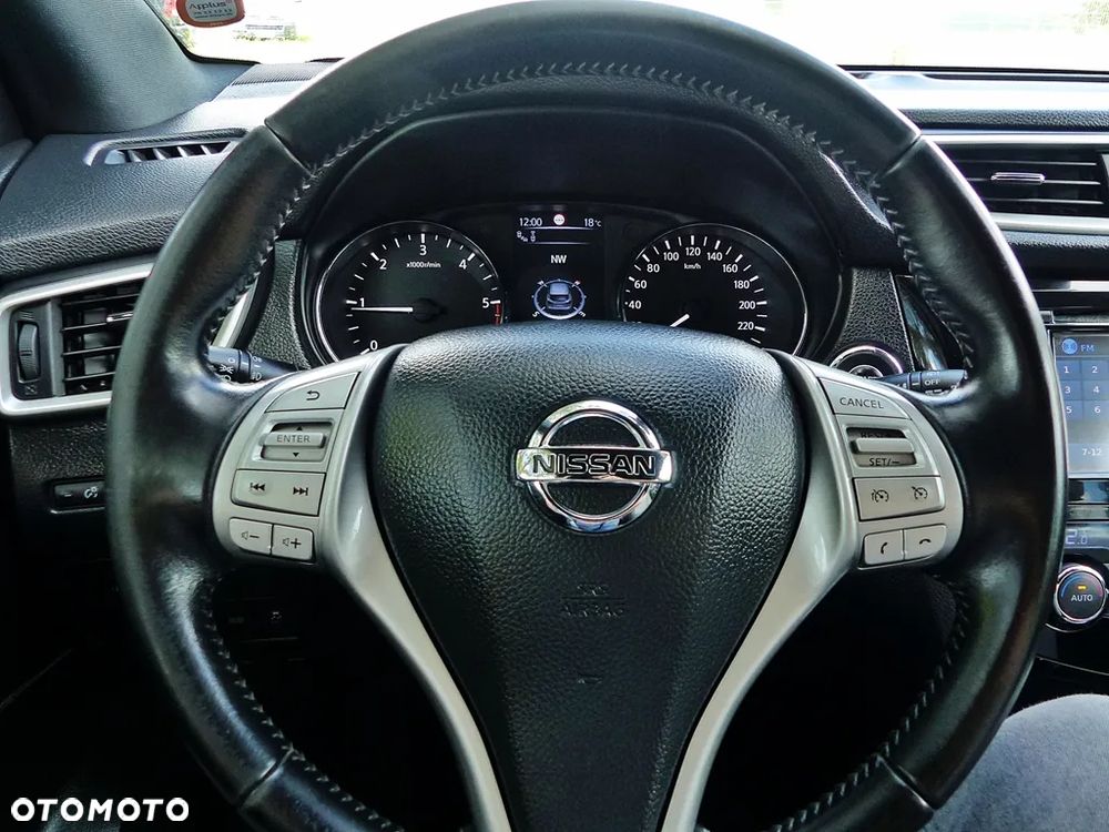 Nissan Qashqai 1.6 dCi Xtronic TEKNA+ - 28