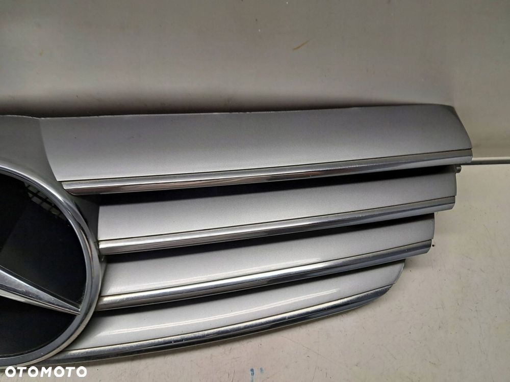 mercedes-benz clk w209 grill atrapa zderzaka przedniego a2098800183 - 4