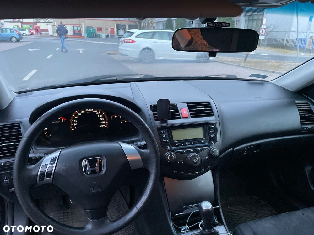 Honda Accord 2.0 Comfort - 17