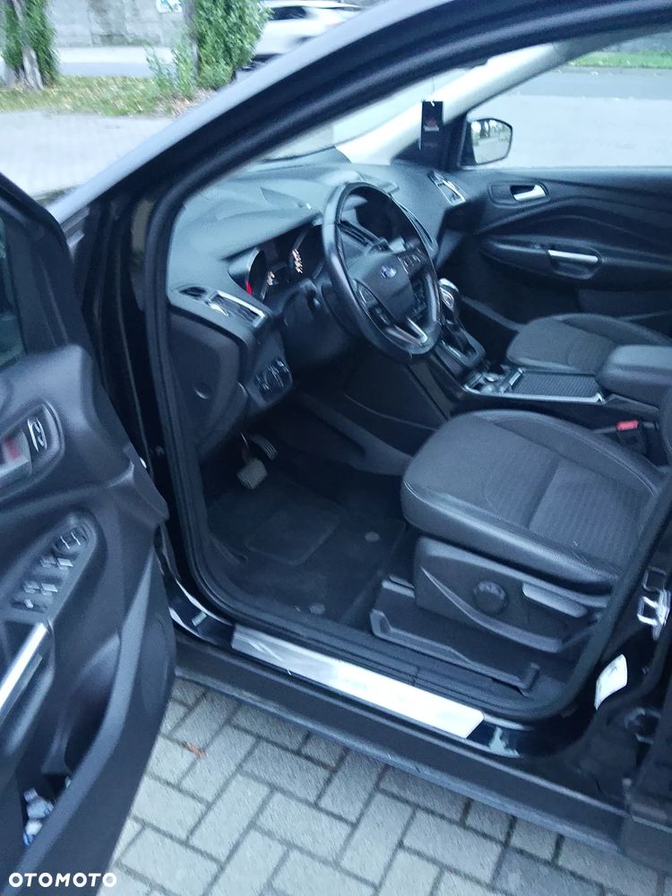 Ford Kuga - 9