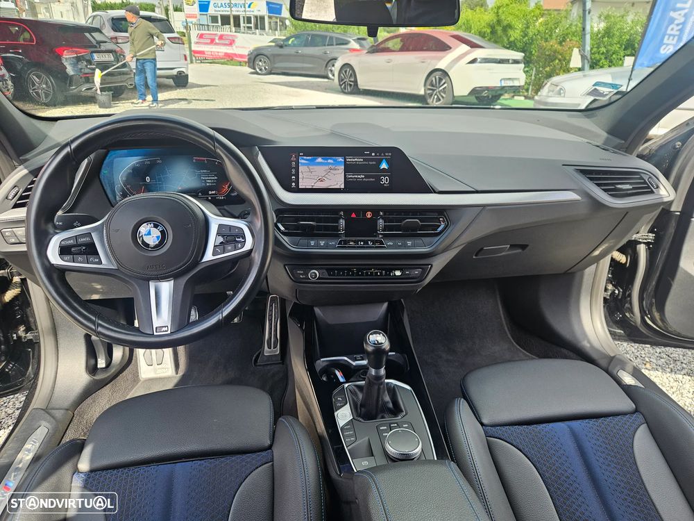 BMW 116 d Pack Desportivo M - 11