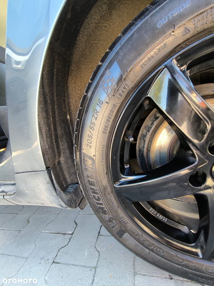 Audi A4 Avant 1.8T - 10
