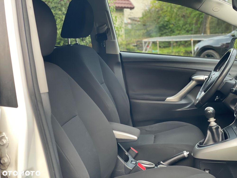 Toyota Verso 2.0 D-4D Sol 7os - 16