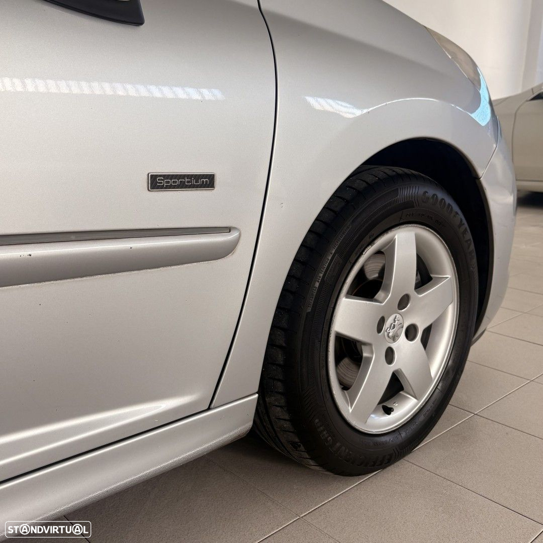 Peugeot 207 SW 1.4 SE Sportium - 5