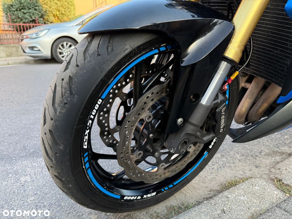 Suzuki GSX 1000 - 22