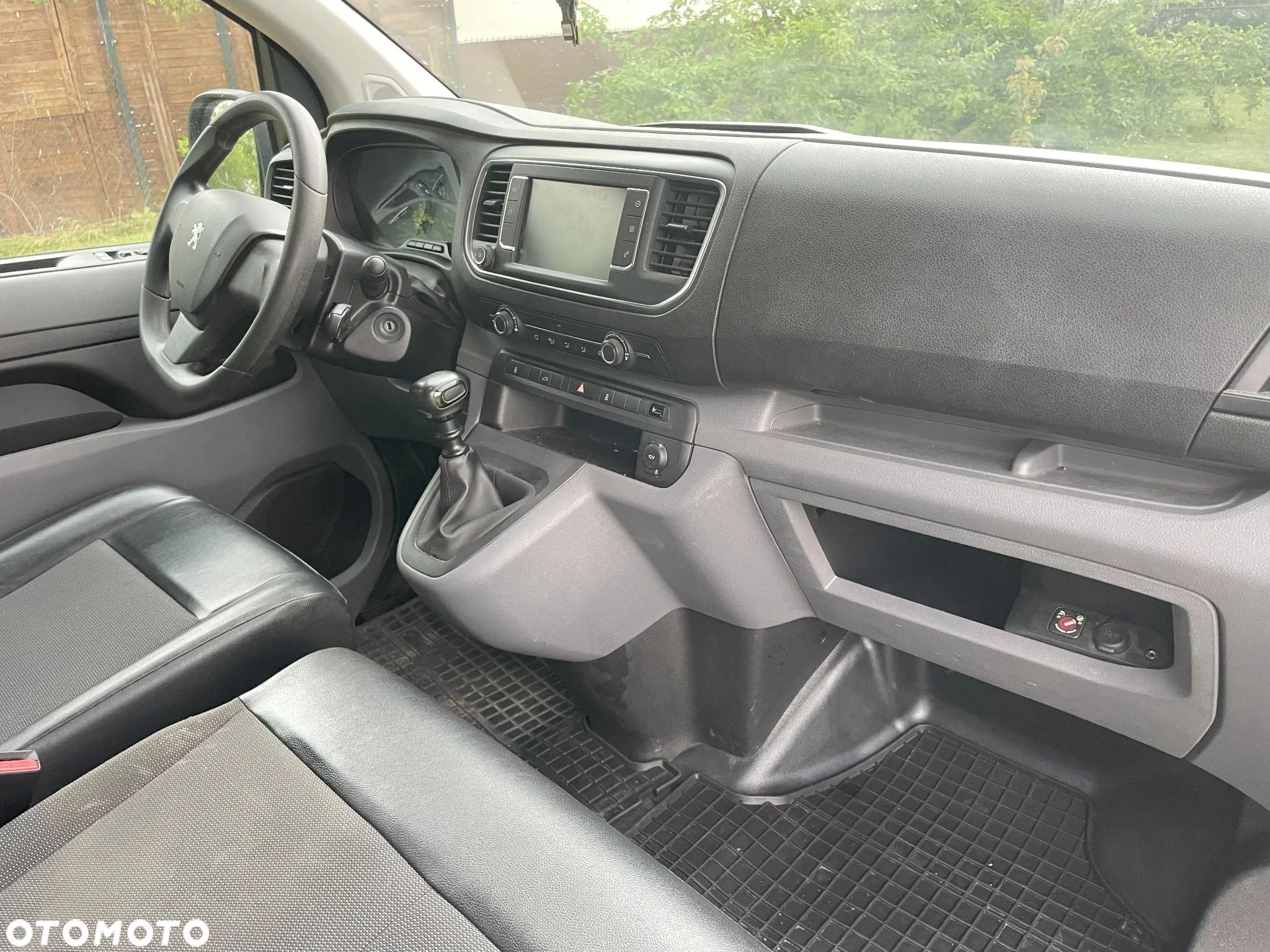 Peugeot EXPERT - 13