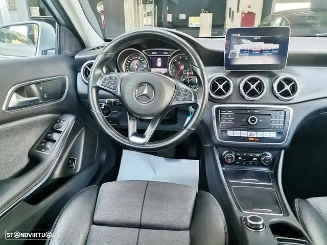 Mercedes-Benz GLA 180 Style Aut. - 9