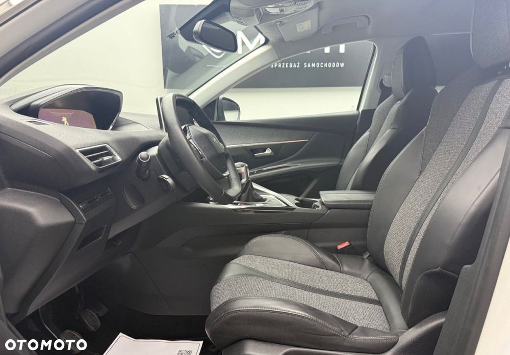 Peugeot 3008 2.0 BlueHDi Allure S&S - 25