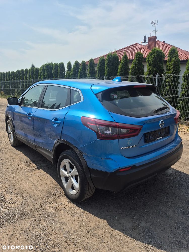 Nissan Qashqai - 4