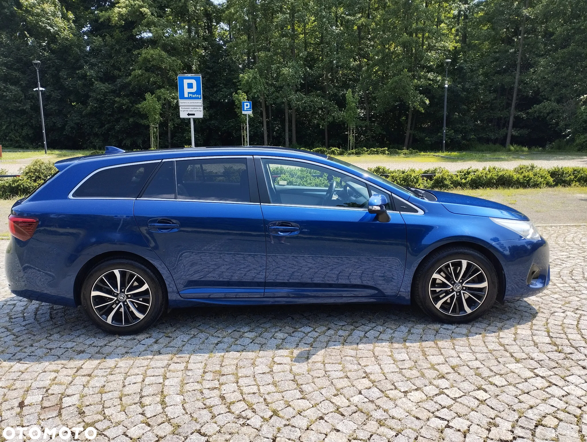 Toyota Avensis 2.0 D-4D Prestige - 14
