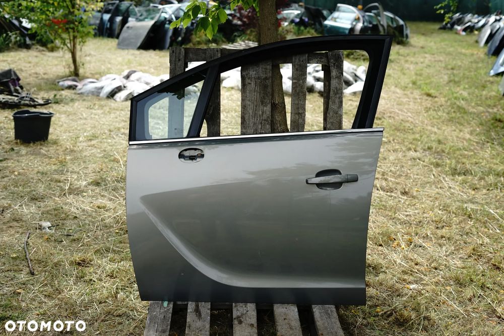 Drzwi przód przednie lewe Opel Meriva B II Z40W