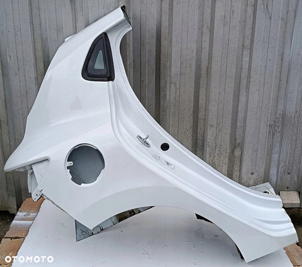 RENAULT CLIO IV LIFT 19 R ĆWIARTKA PRAWA TYŁ HB 5D 0V369