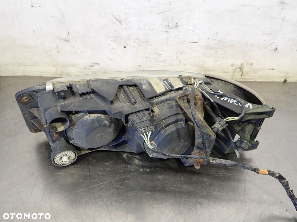 LAMPA PRAWA PRZEDNIA RENAULT MIDLUM 4.1 - 5