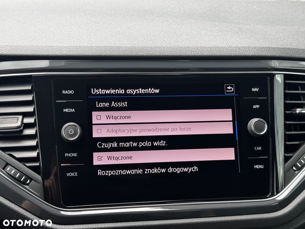 Volkswagen T-Roc 2.0 TDI SCR 4MOTION DSG R-Line - 23