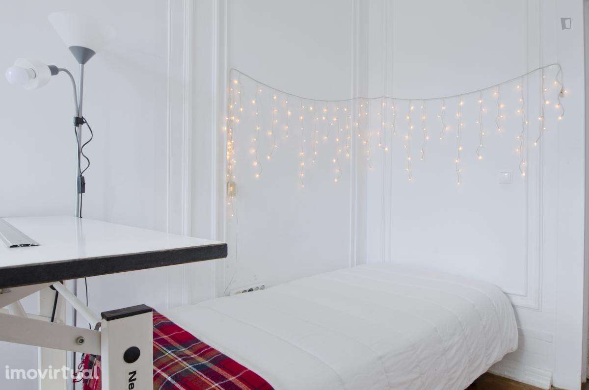 Quarto - localizado em Alcântara Lisbon - Grande imagem: 3/30