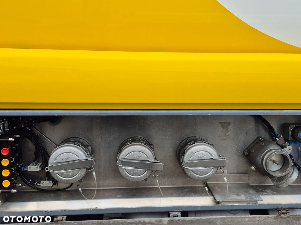 Mercedes-Benz AUTOCYSTERNA ANTOS 18360 FUL ADR . AT.FL - 10