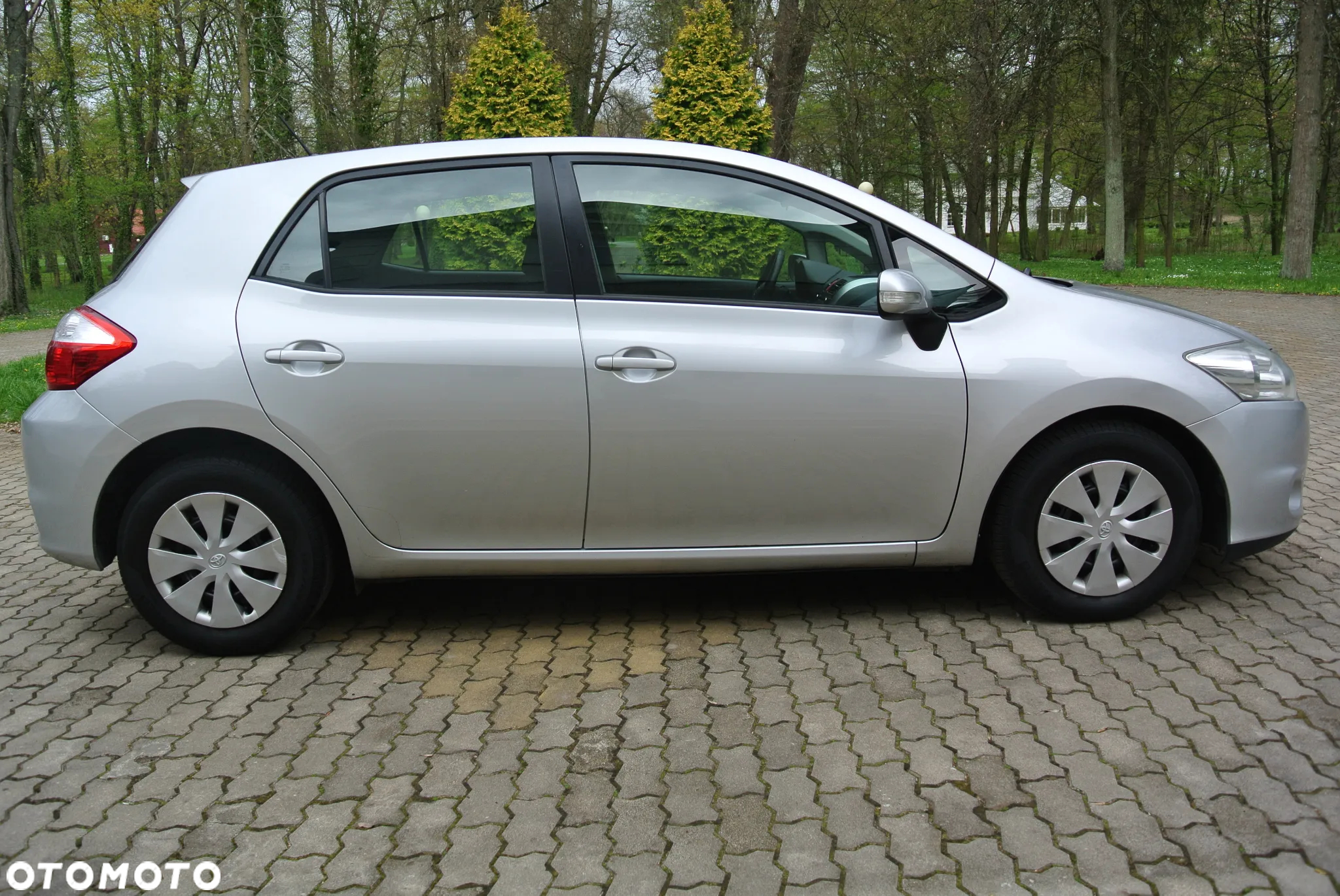 Toyota Auris 1.4 D-4D Premium - 8