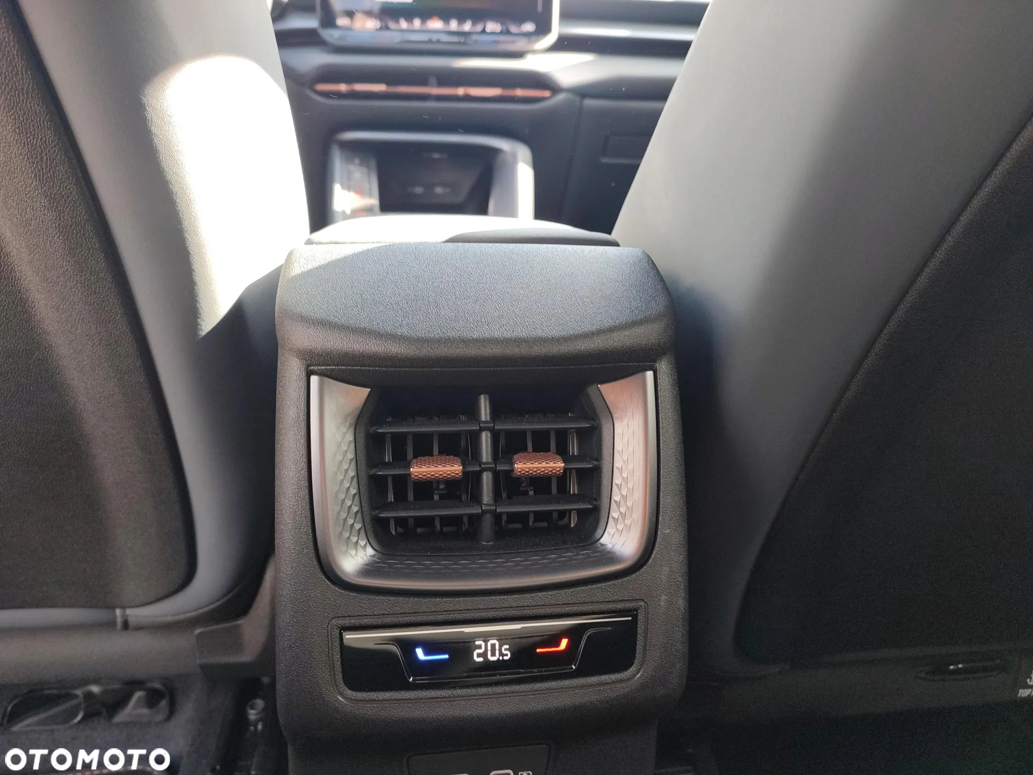 Cupra Terramar 1.5 eTSI mHEV DSG - 22