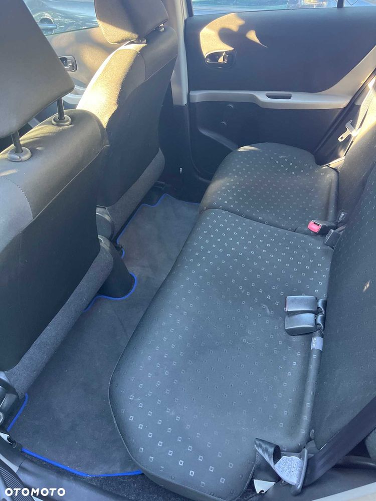 Toyota Yaris 2007 photo 5