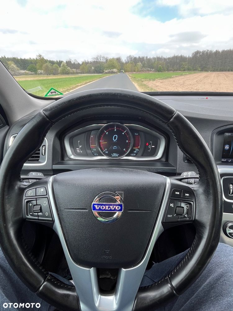 Volvo V60 D4 Edition Pro - 16