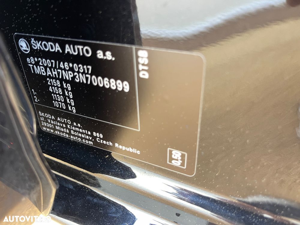 Skoda Superb 2.0 TDI DSG Premium Edition - 40