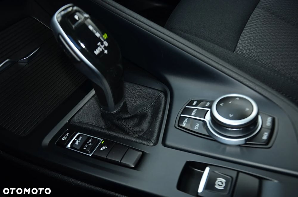 BMW X1 sDrive18d Business Edition - 26
