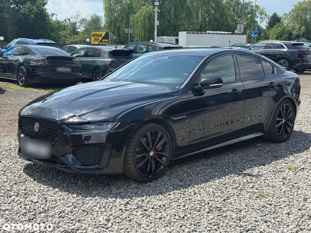 Jaguar XE 2.0 D200 mHEV R-Dynamic S - 2
