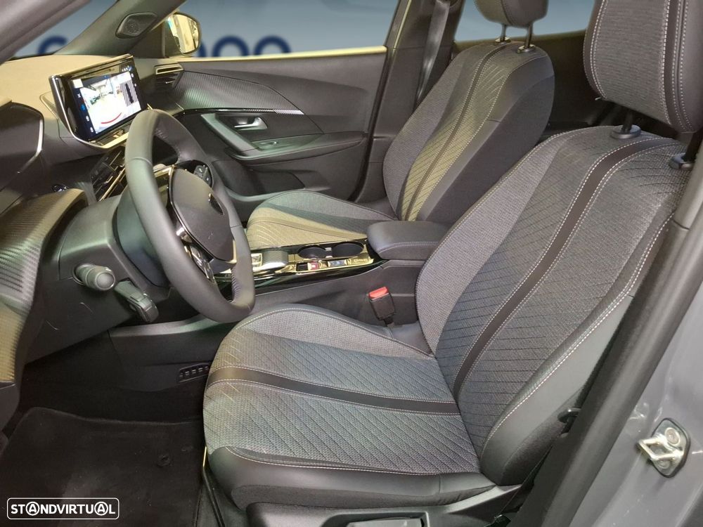 Peugeot e-2008 54 kWh Allure - 10
