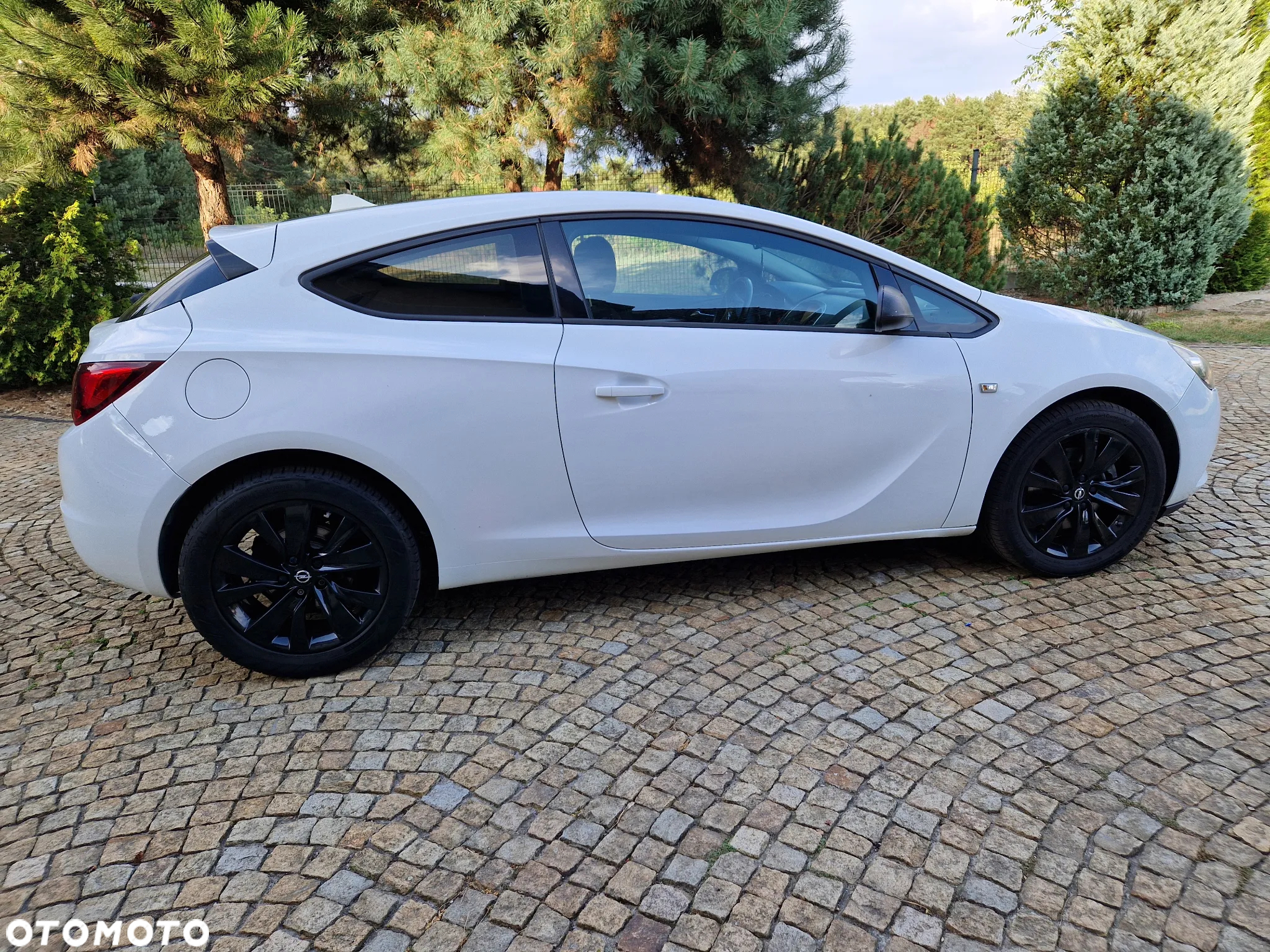Opel Astra GTC 1.6 D (CDTi) DPF (ecoFLEX) Start/Stop - 3