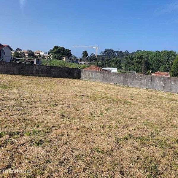Terreno para construção com projeto aprovado para moradia 4 frentes. - Grande imagem: 4/8