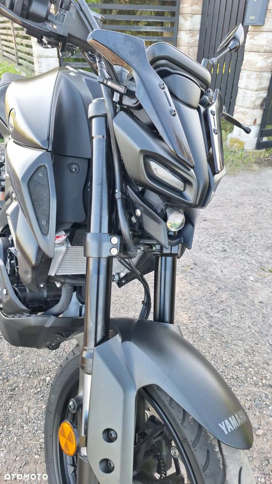 Yamaha MT - 32