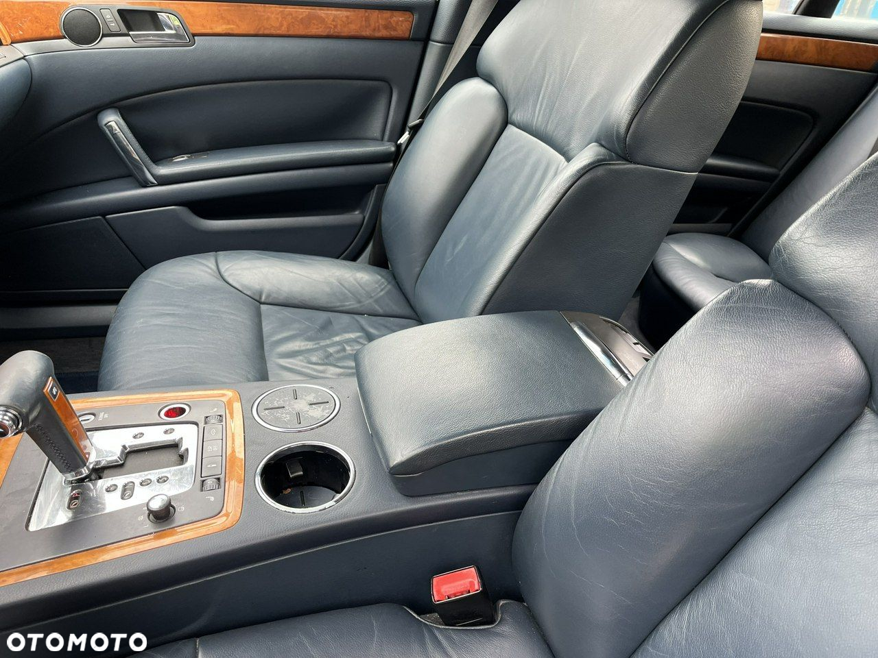 Volkswagen Phaeton - 28