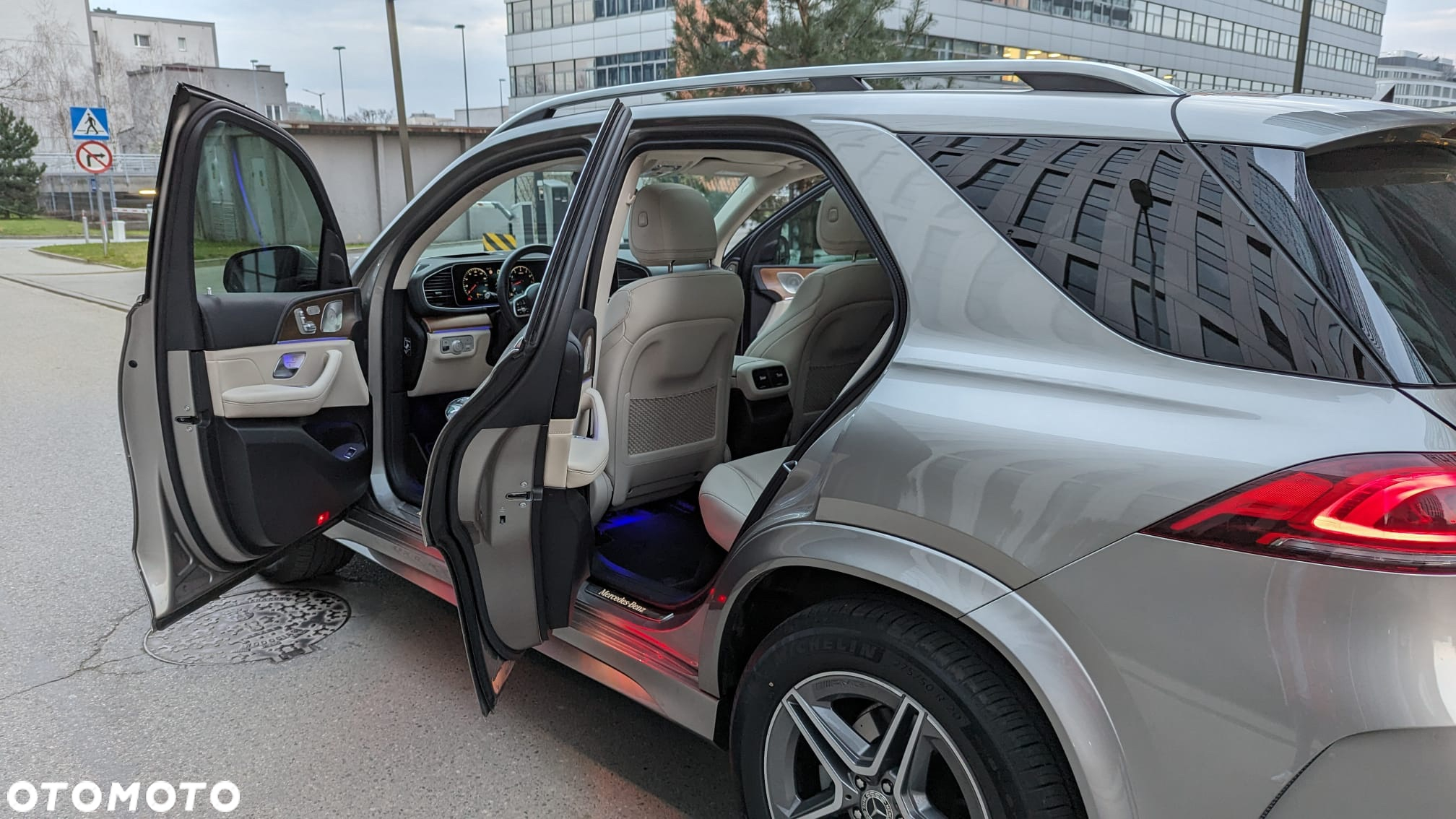 Mercedes-Benz GLE - 35