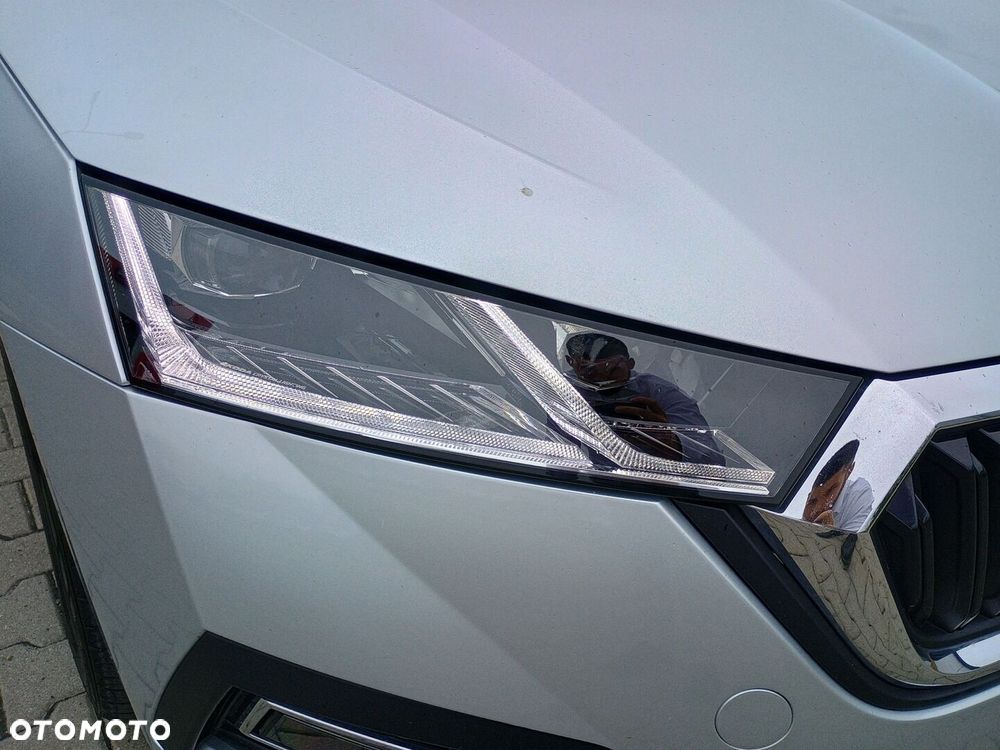 Skoda Octavia 2.0 TDI Style DSG - 9