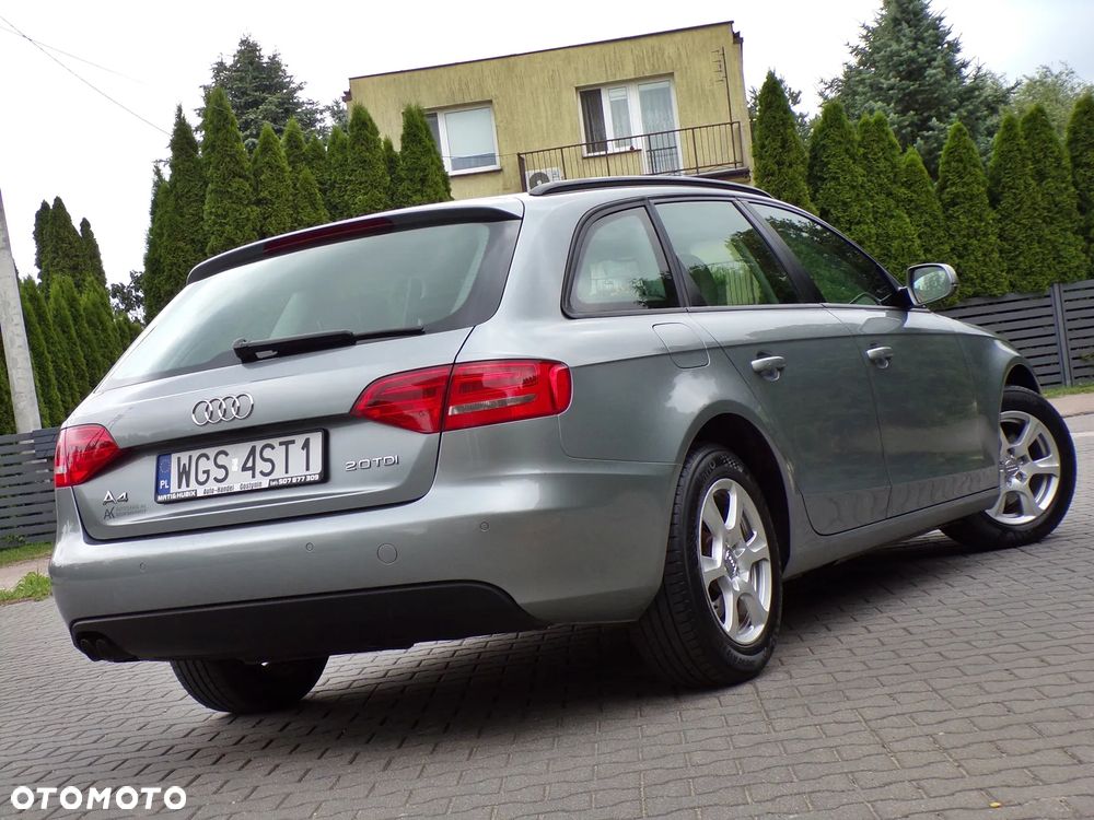 Audi A4 Avant 2.0 TDI DPF Ambiente - 4