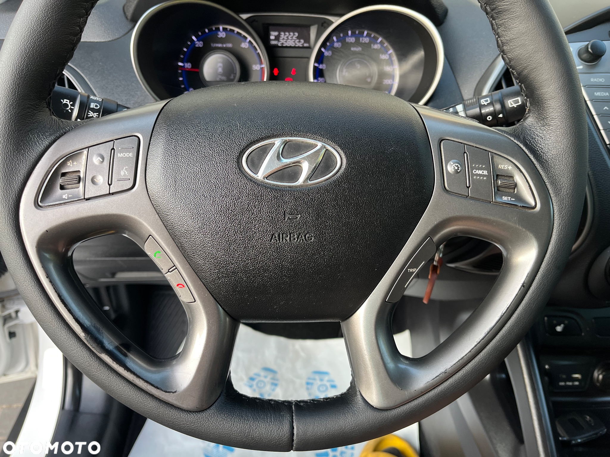 Hyundai ix35 1.7 CRDi 2WD blue Style - 21