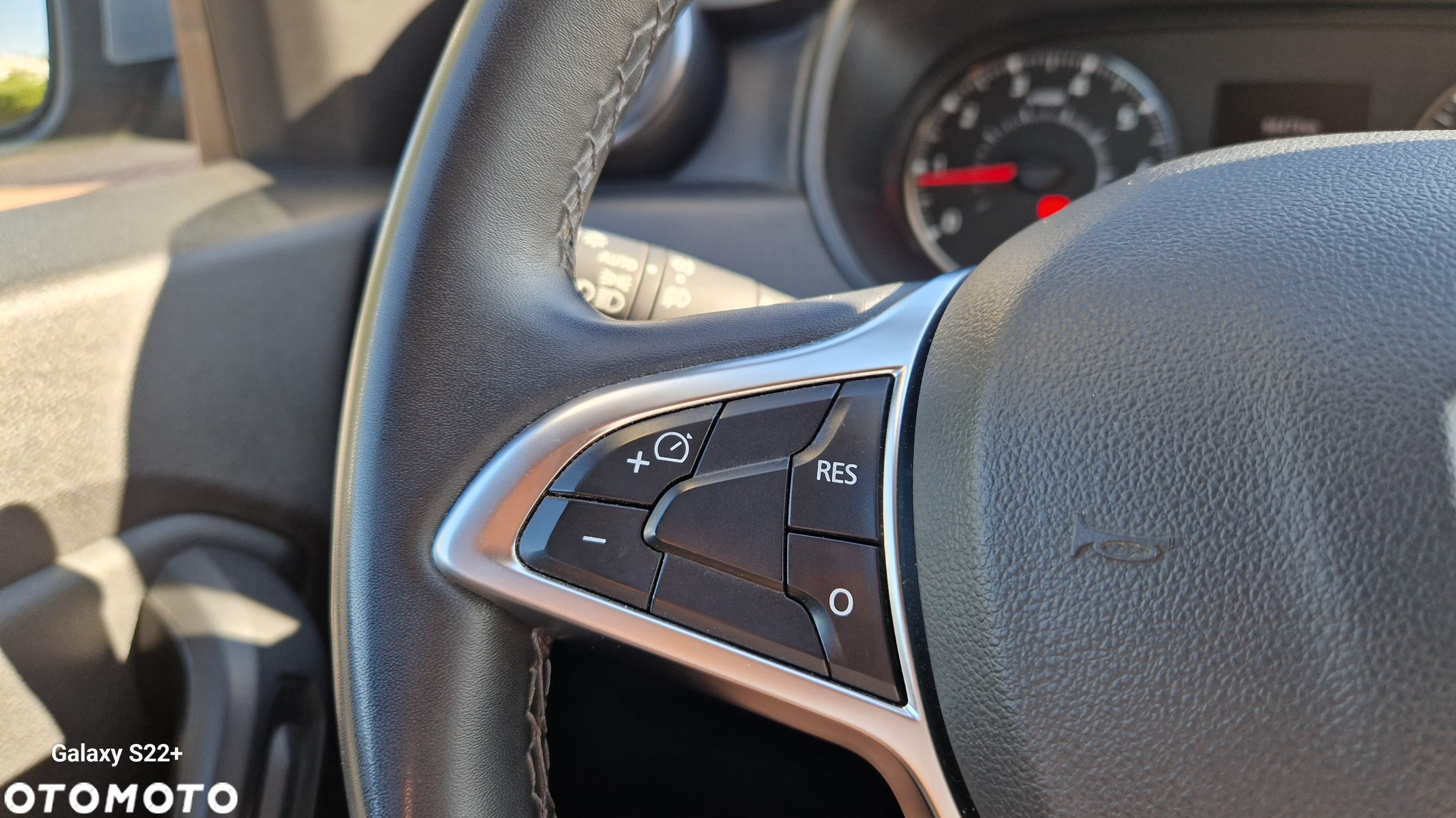 Dacia Duster 1.6 SCe Prestige - 22