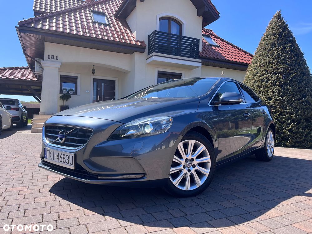 Volvo V40 D2 Summum - 32