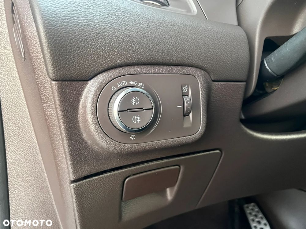 Opel Zafira Tourer 2.0 CDTI Automatik Edition - 32