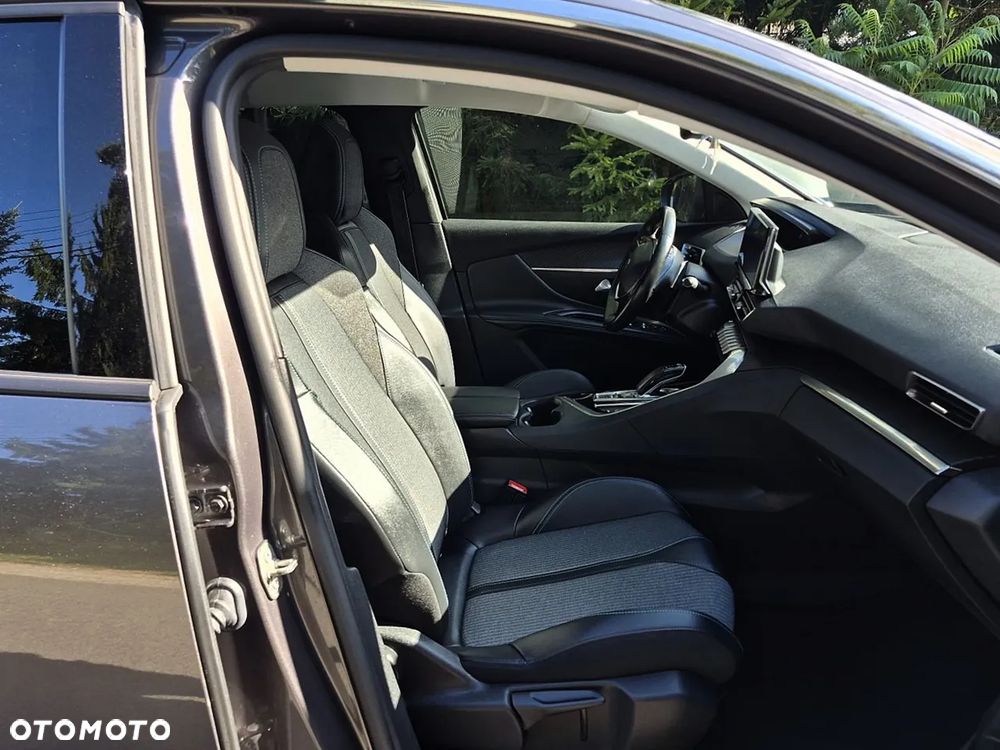 Peugeot 3008 1.6 PureTech Hybrid PHEV Allure S&S EAT8 - 12