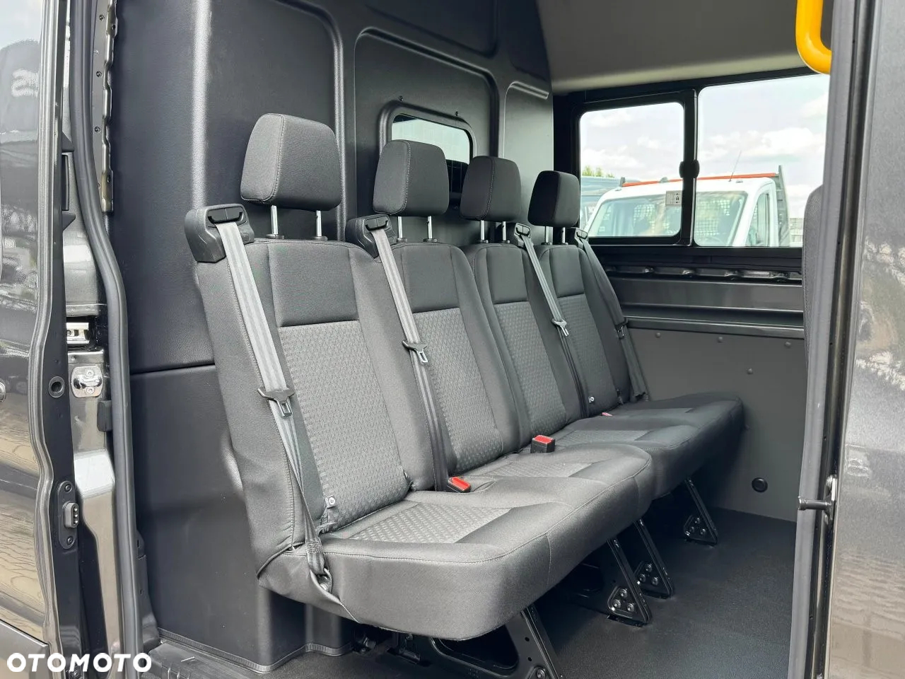 Ford Transit - 13